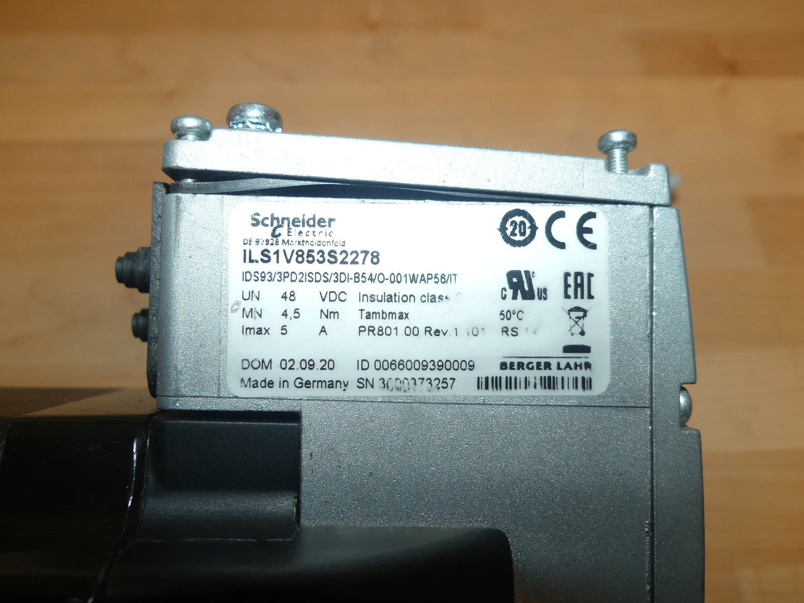 Schneider ILS1V853S2278  Servomotor