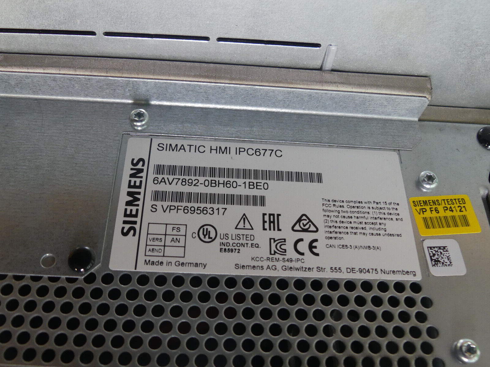 Siemens 6AV7892-0BH60-1BE0  SIMATIC HMI IPC677C  PANEL PC