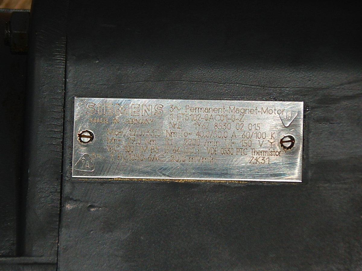 SIEMENS 3~Permanent-Magnet-Motor 1FT5102-0AC01-0-Z Used