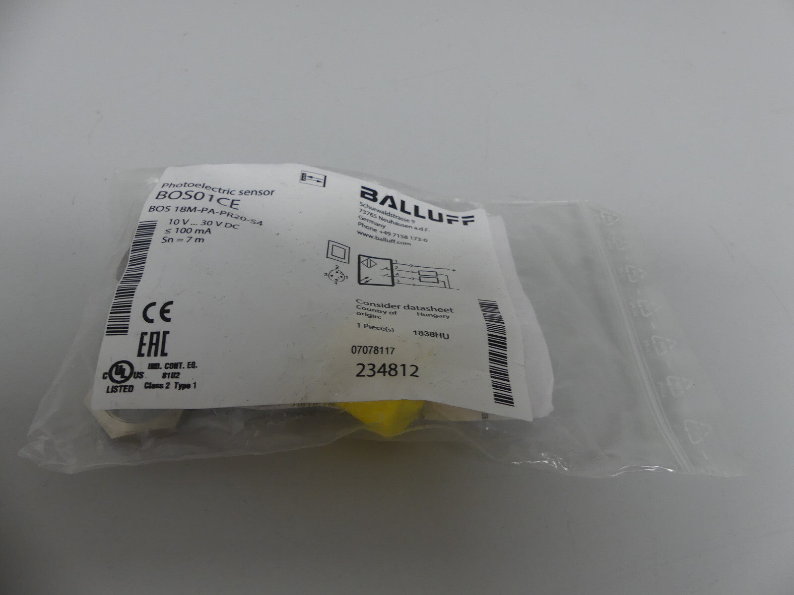 Balluff Photoelectric Sensor BOS01CE  BOS 18M-PA-PR20-S4