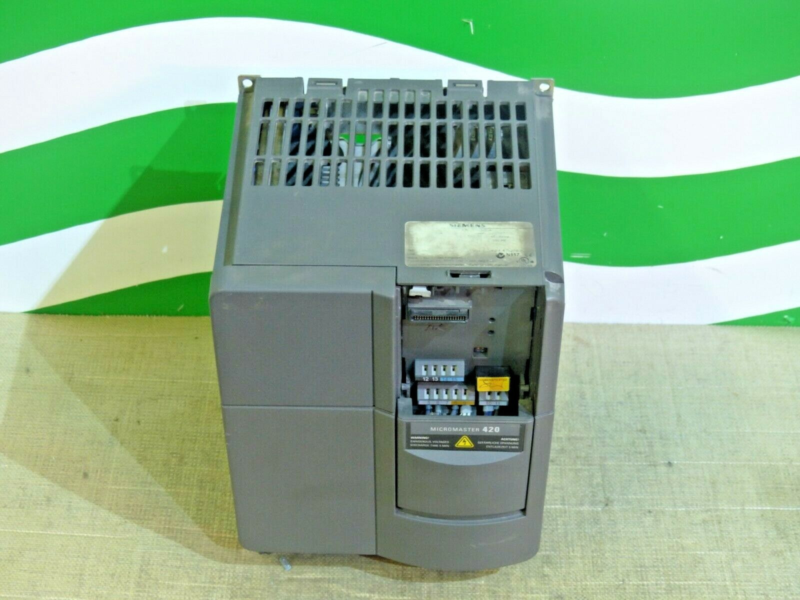 SIemens Micromaster 420 6SE6420-2AB23-0CA1