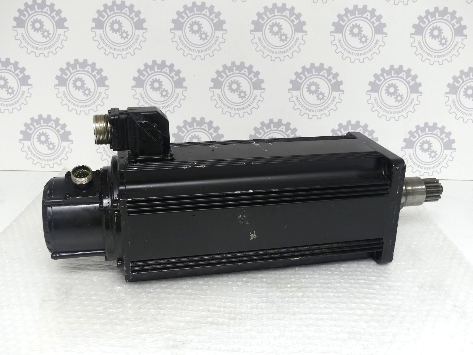 REXROTH INDRAMAT MDD093C-N-030-N2M-110PB2