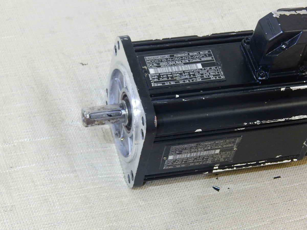 INDRAMAT MDD071B-N-060-N2S-095PL1 Permanent Magnet Motor 6000/min  used