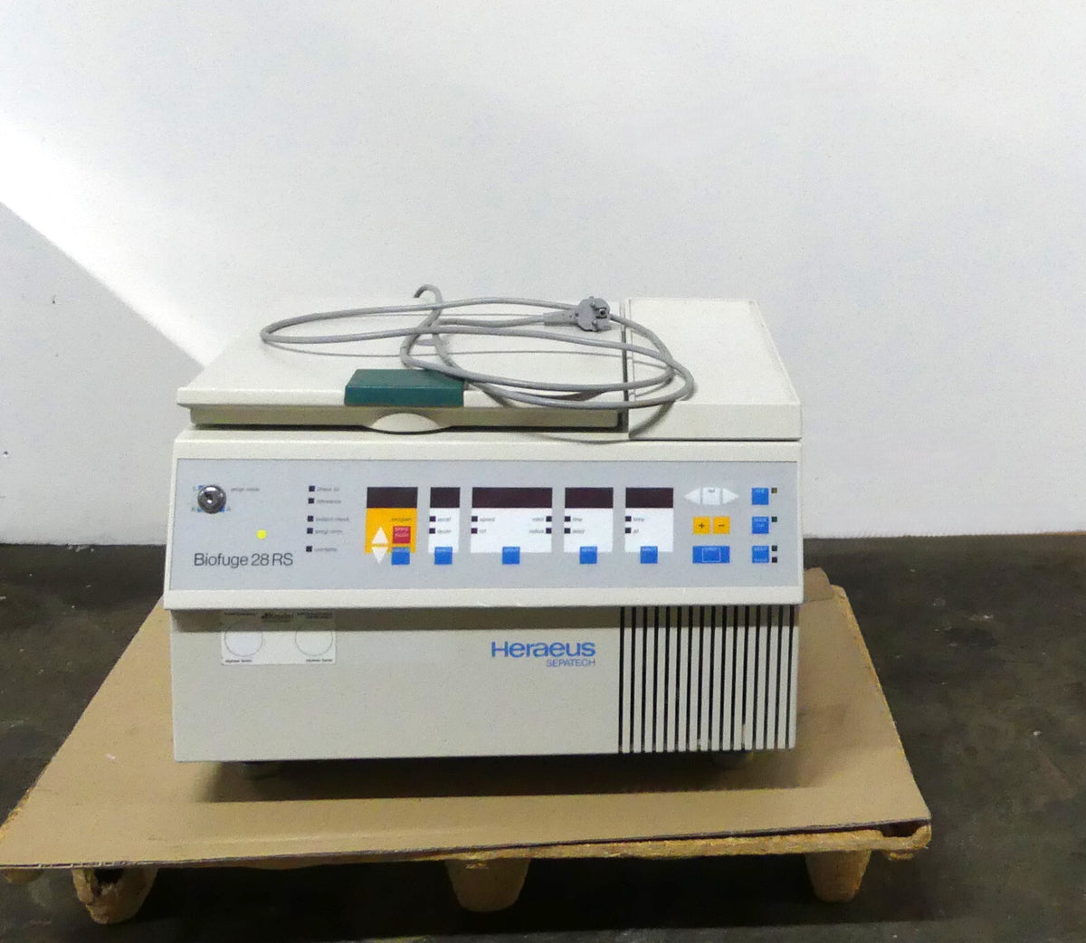 Heraeus Typ Biofuge 28RS