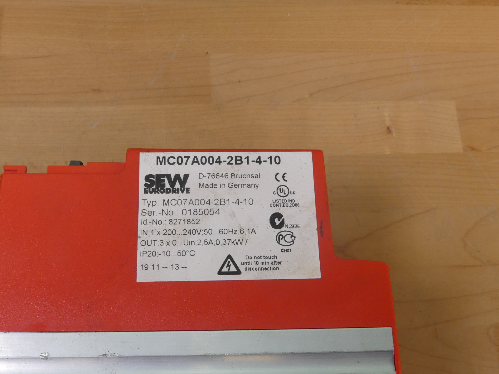 SEW Eurodrive MOVITRAC MC07A004-2B1-4-10 Frequenzumrichter