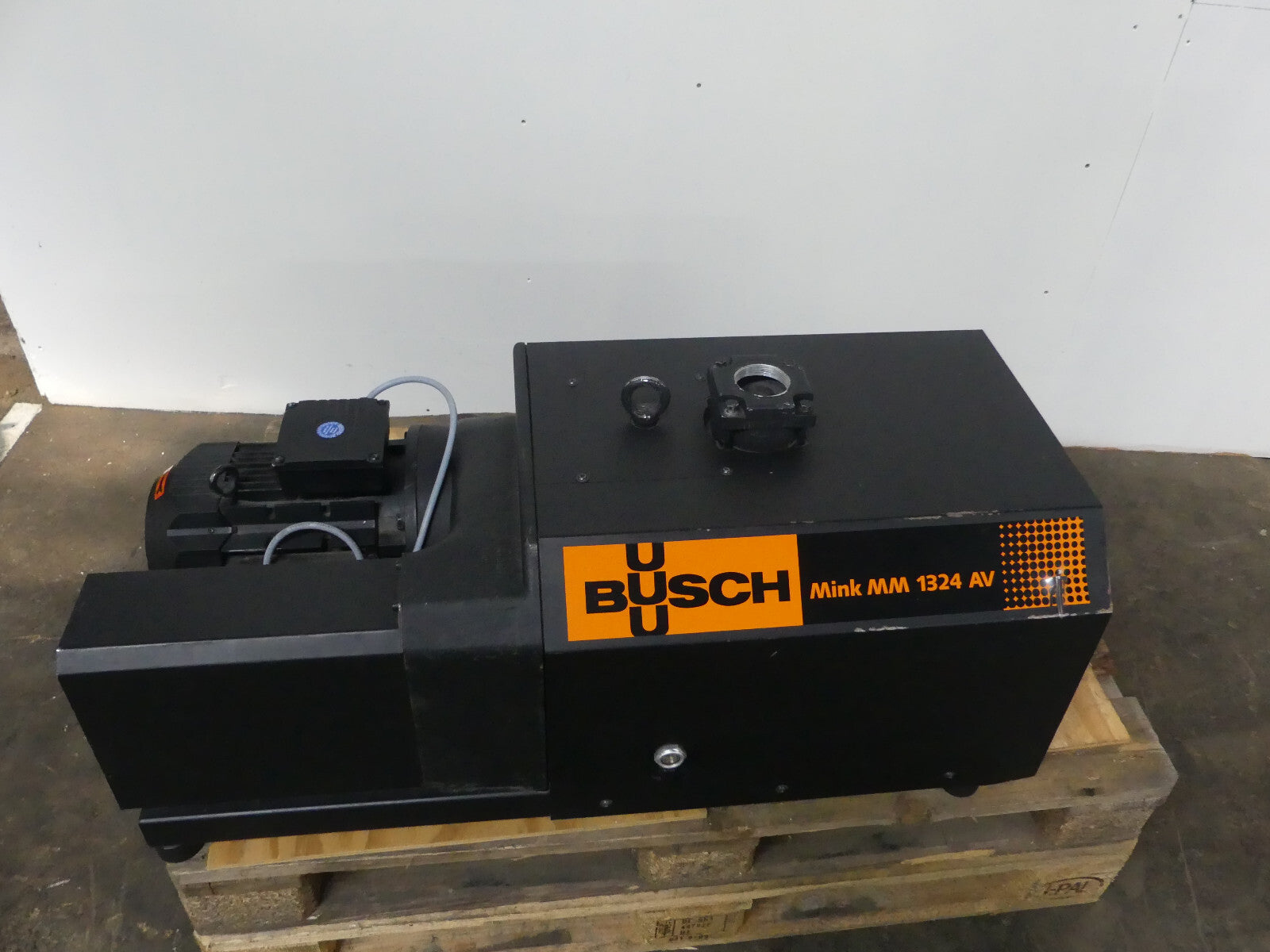 BUSCH Vacuum pump MM 1324 A V03