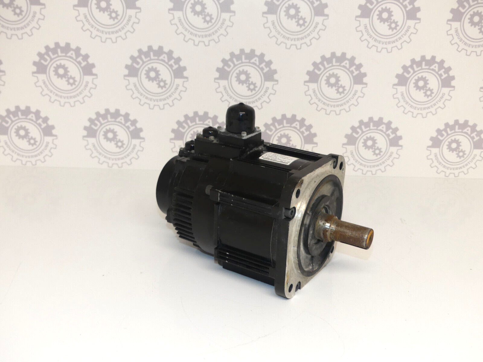 YASKAWA SERVOMOTOR SGMGV-13DDW-YG16