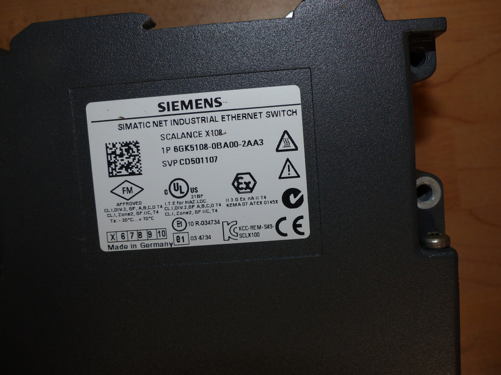Siemens SCALANCE X108 6GK5108-0BA00-2AA3    6GK5 108-0BA00-2AA3