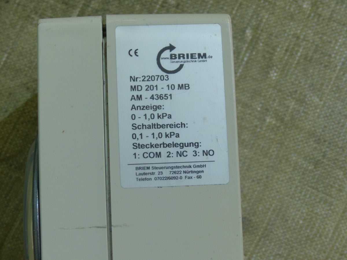 Briem Differenzdruckmessgerät  MD 201 - 10 MB Schaltbereich 0,1 - 1,0 kPa
