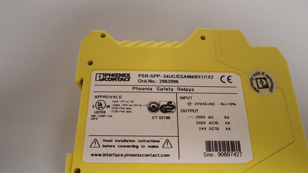 Phoenix Contact Ord.No: 2963996    leicht beschädigt s. Bild