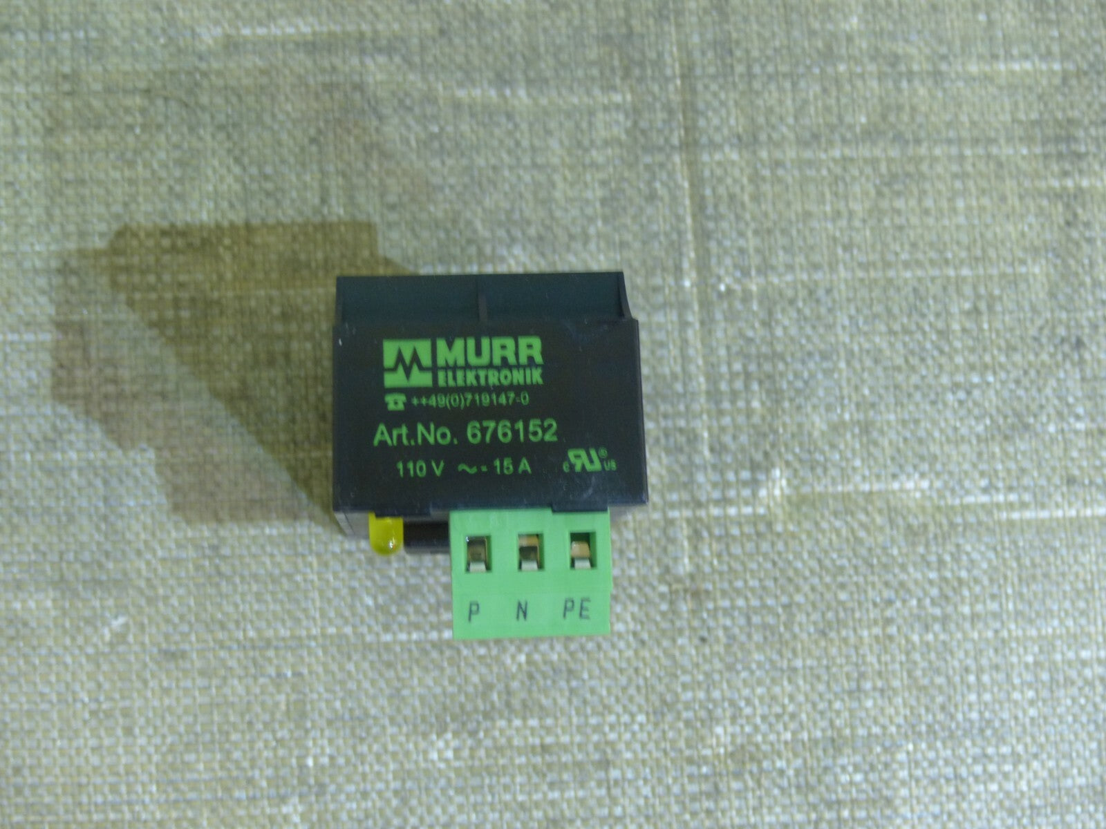  Murr Elektronik 676152 110VAC 15A 