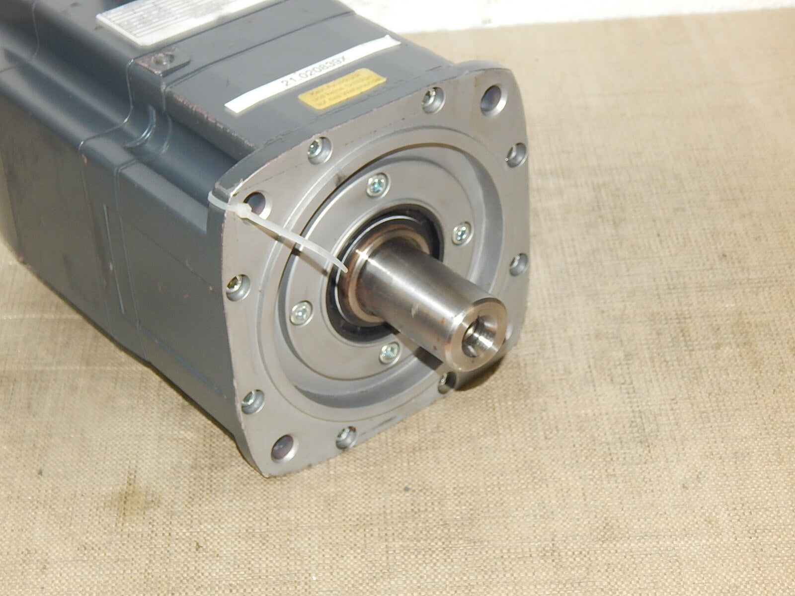  Siemens Servomotor  1FK7083-2AF71-1CH1 used