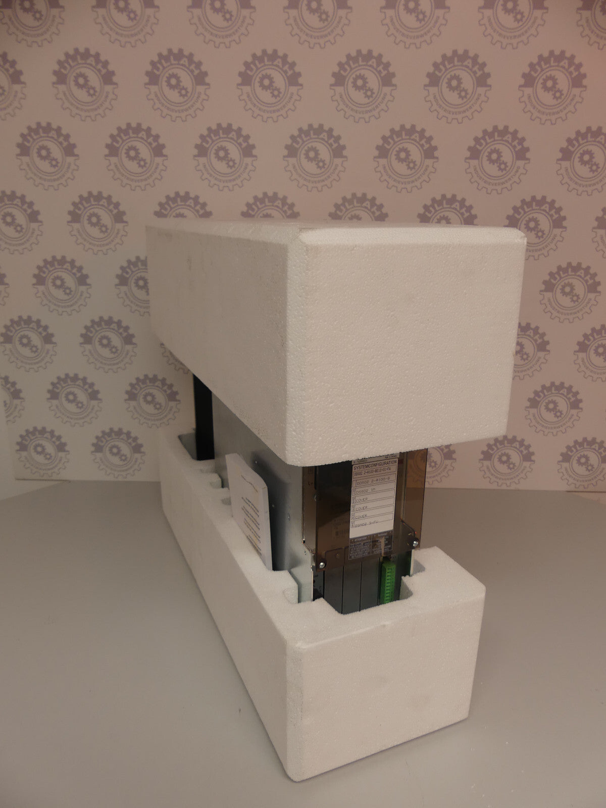 Indramat Rexroth AC Servo DDS02.2-A100-BE12-01-FW