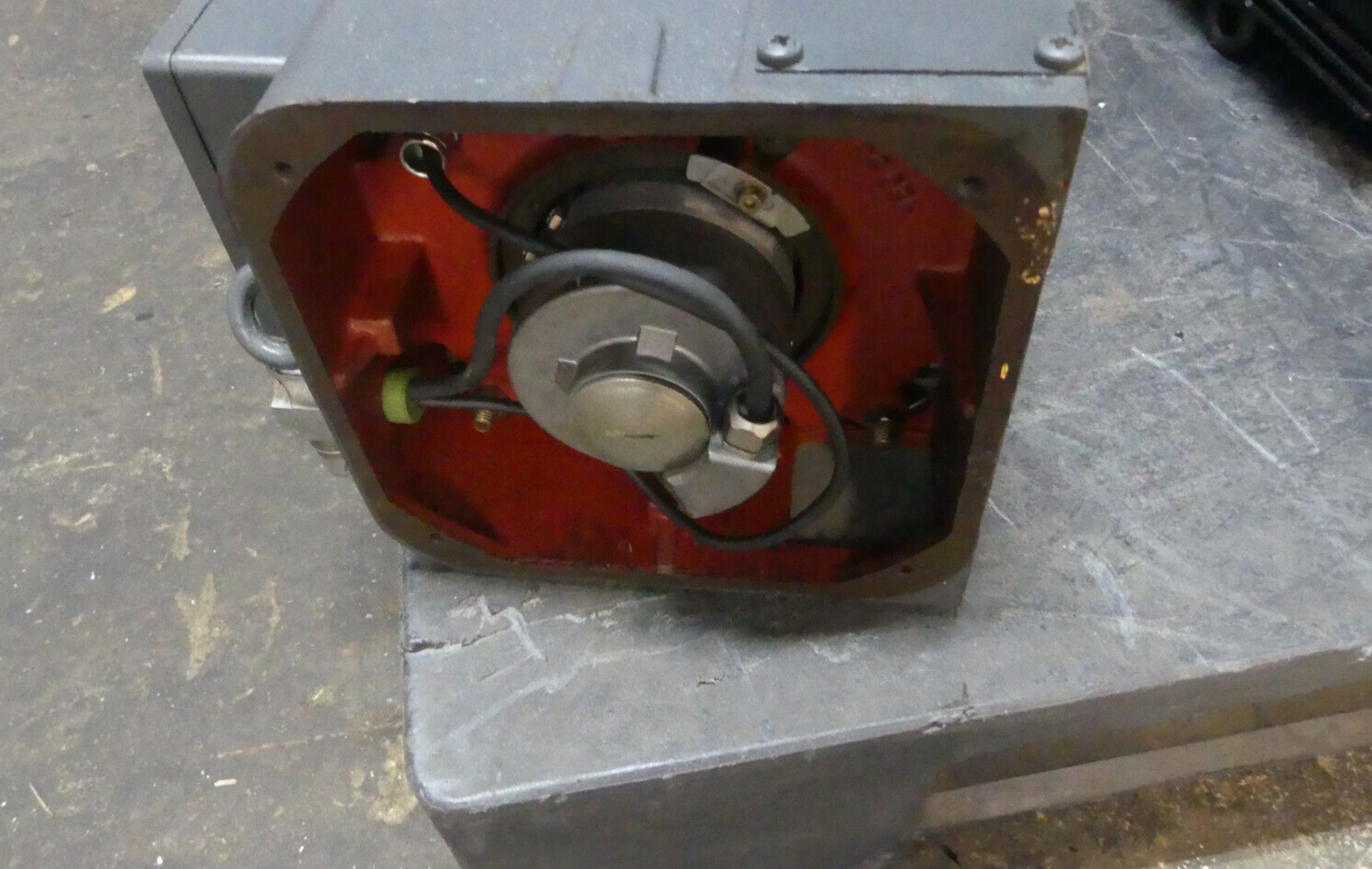 SIEMENS 1 PH6107-4NF46-Z   1PH6 107-4NF46-Z