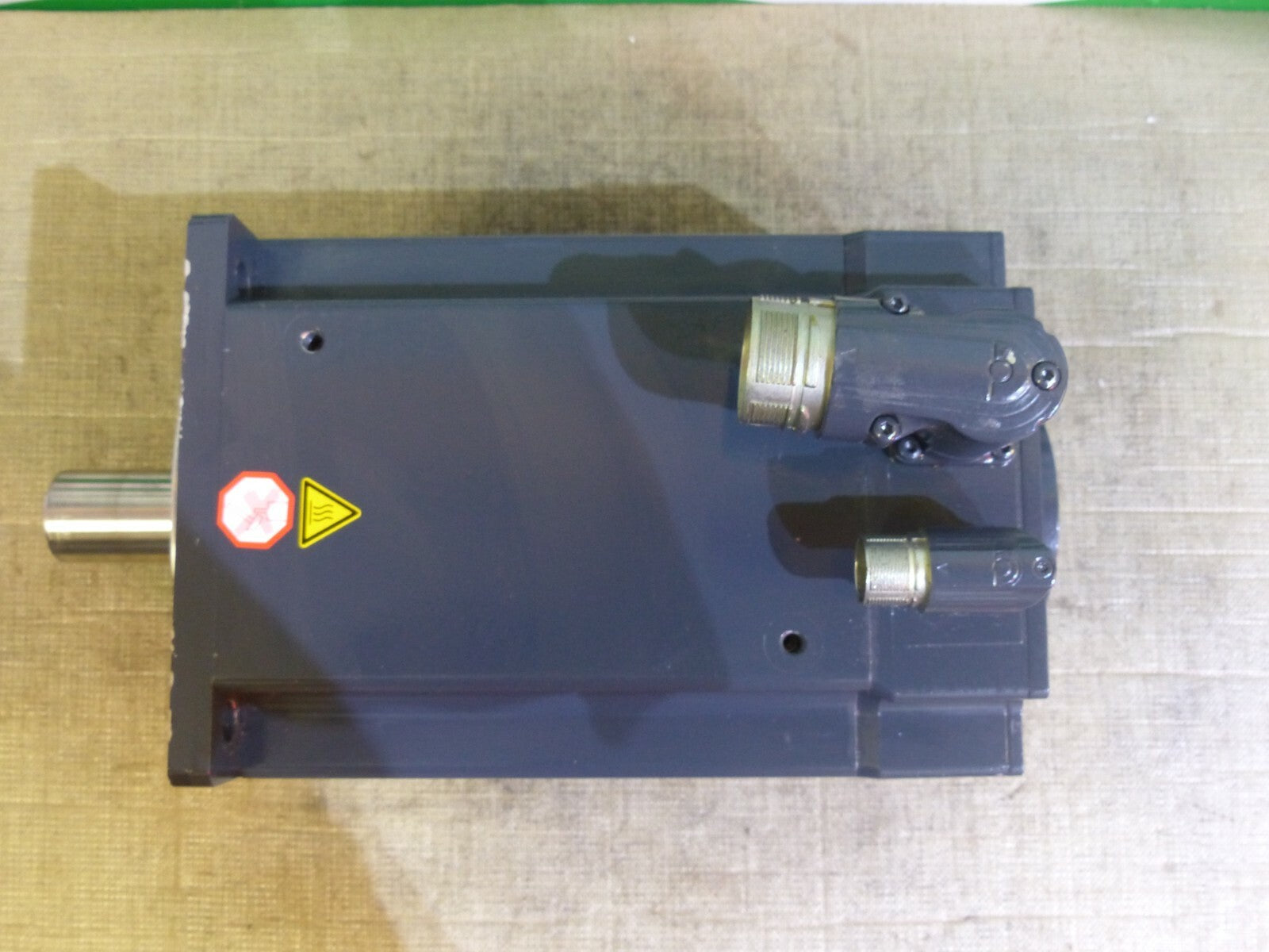 Beckhoff AM8071-0R91-101