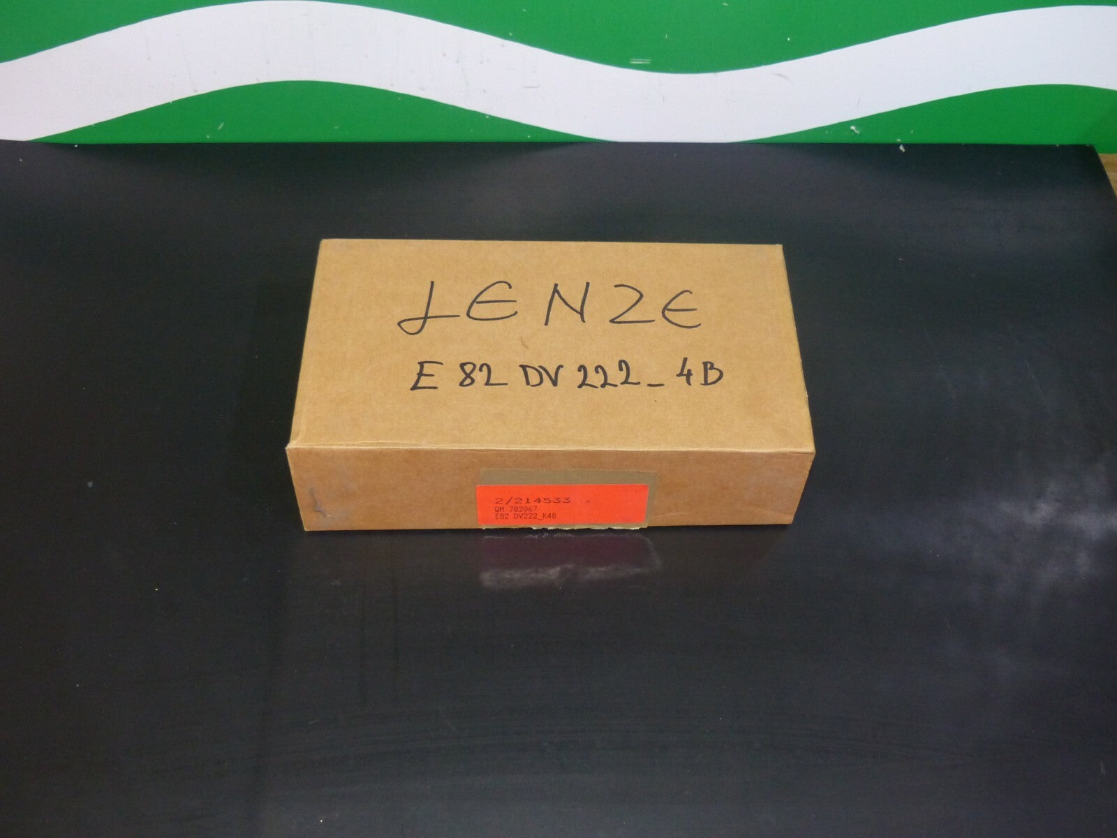 Lenze E82DV222_4B s. Bilder 