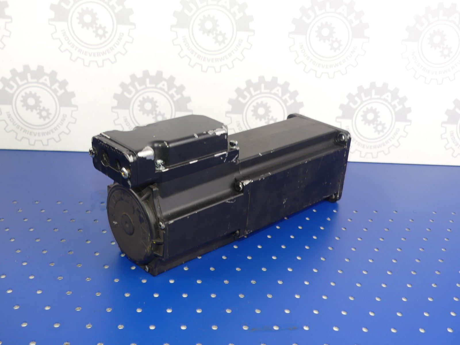  Rexroth Indramat MKD041B-144-KG0-KN Servomotor Permanent Magnet Motor used