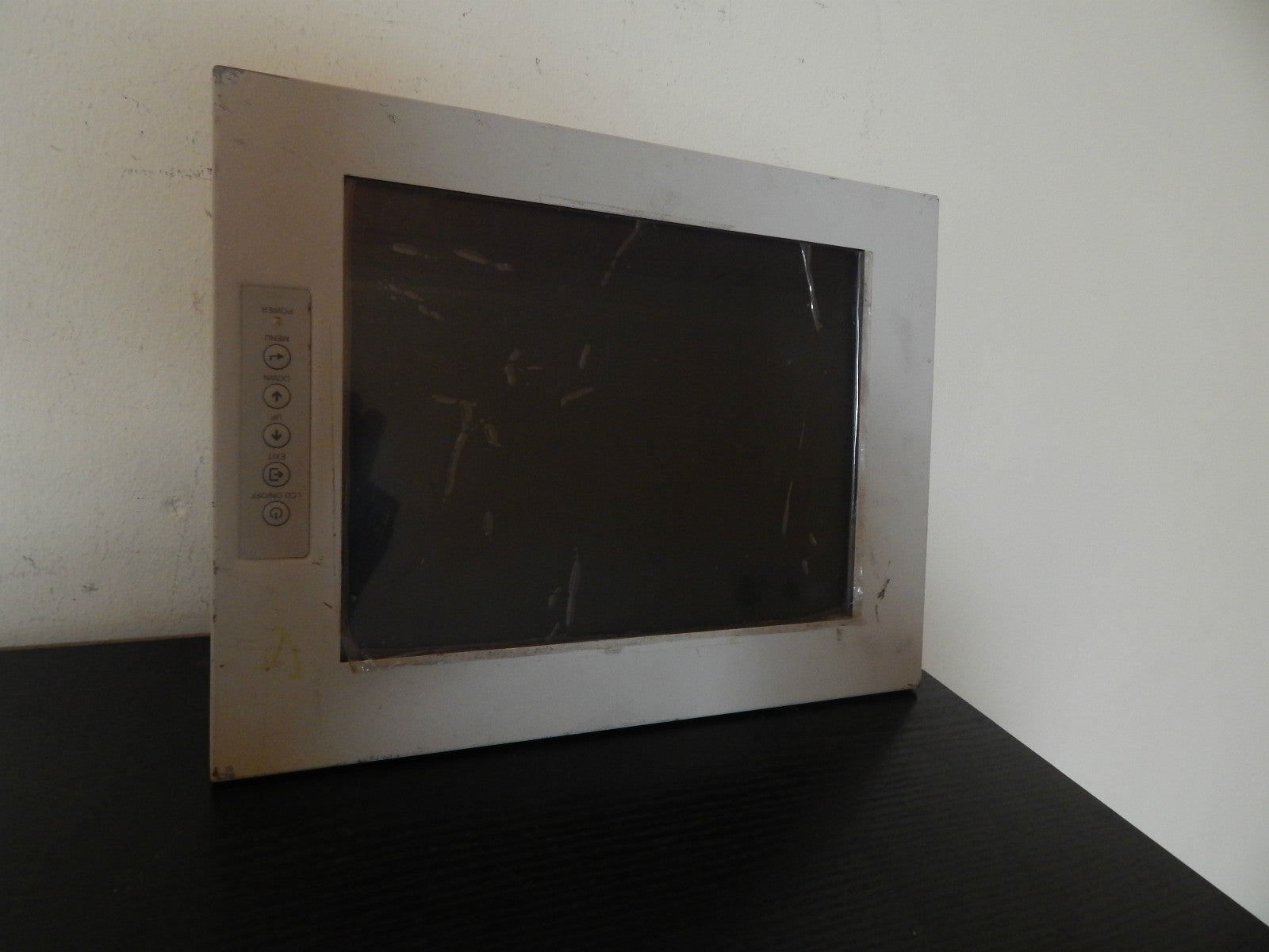 ICP Electronics INC,TOUCHPANEL Model:SRM-121  Ver:1.00