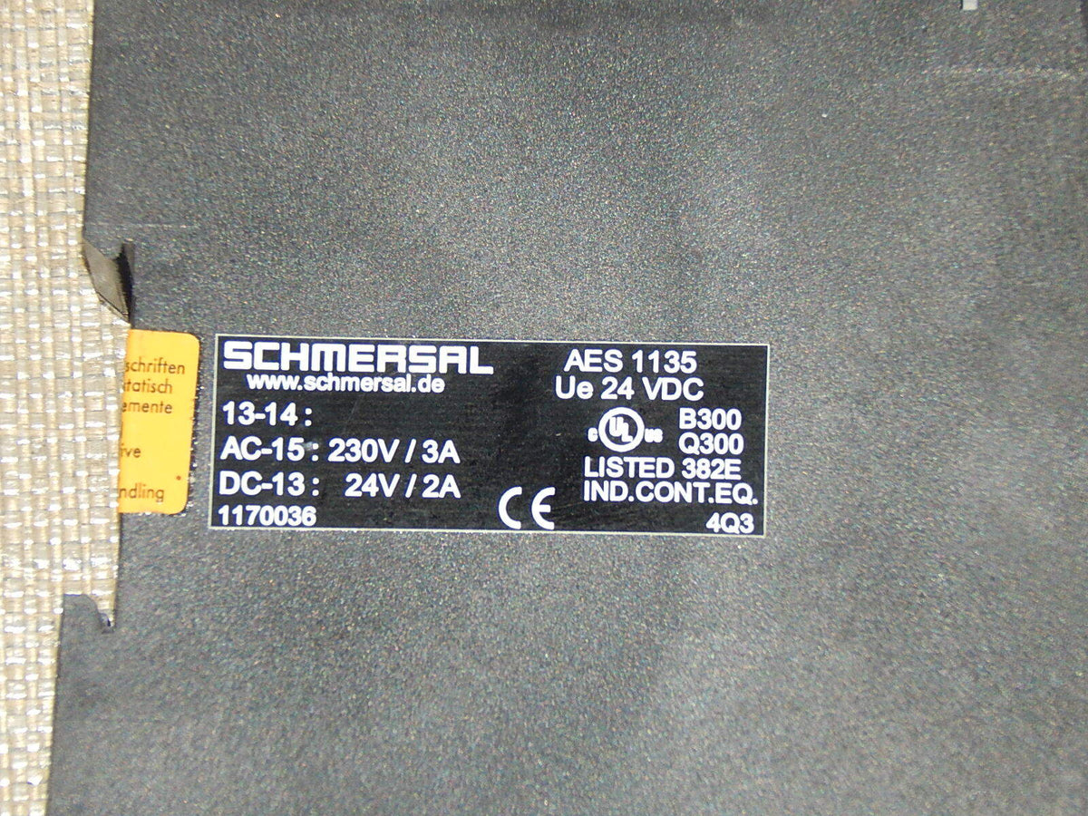  Schmersal  AES 1135 Ue 24 VDC, Safetyrelais/Schutztürüberwachung  used