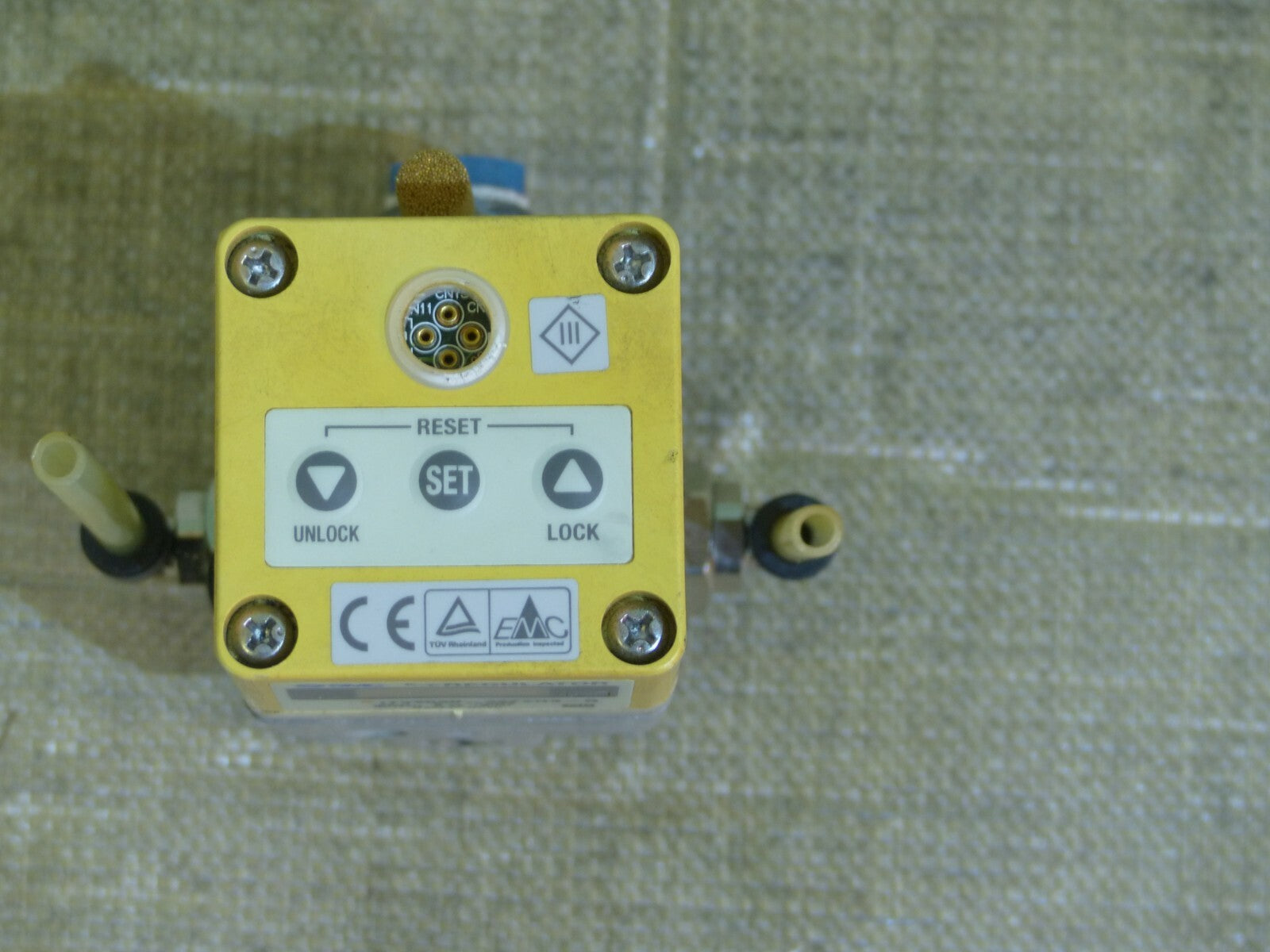 SMC regulator ITV2050-33F2N3-Q