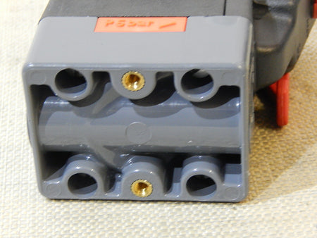 Gemü typ205 Kunstoffventil EPDM -10-+60 grad  24V Neuwertig