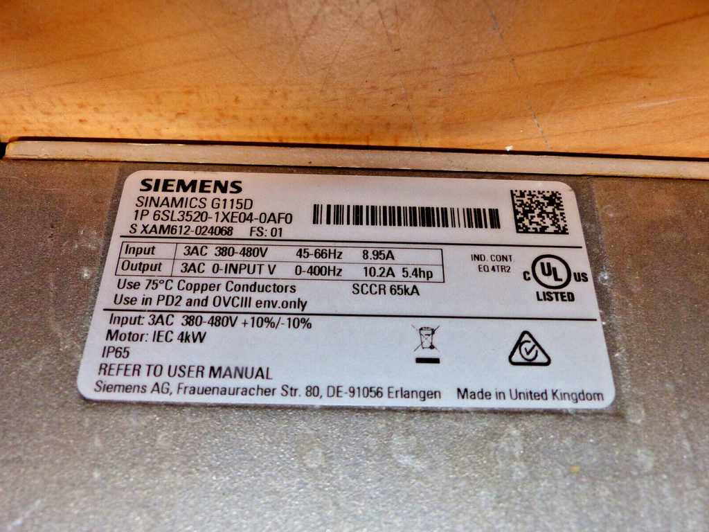 Siemens SINAMICS G115D 6SL3520-1XE04-0AF0   6SL35201XE040AF0 IEC 4KW  s.Bilder