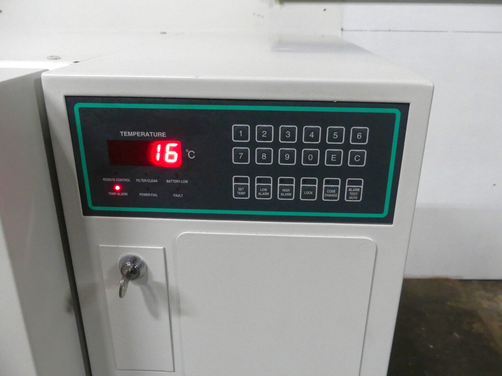 New Brunswick Scientific Innova U101 Ultra Low Temperature Freezer
