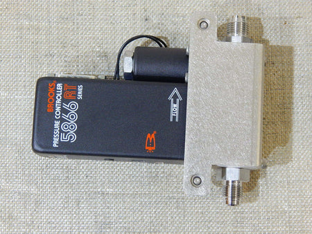 Emcore Brooks 5866  Pressure Controller  5866 RT Series Used