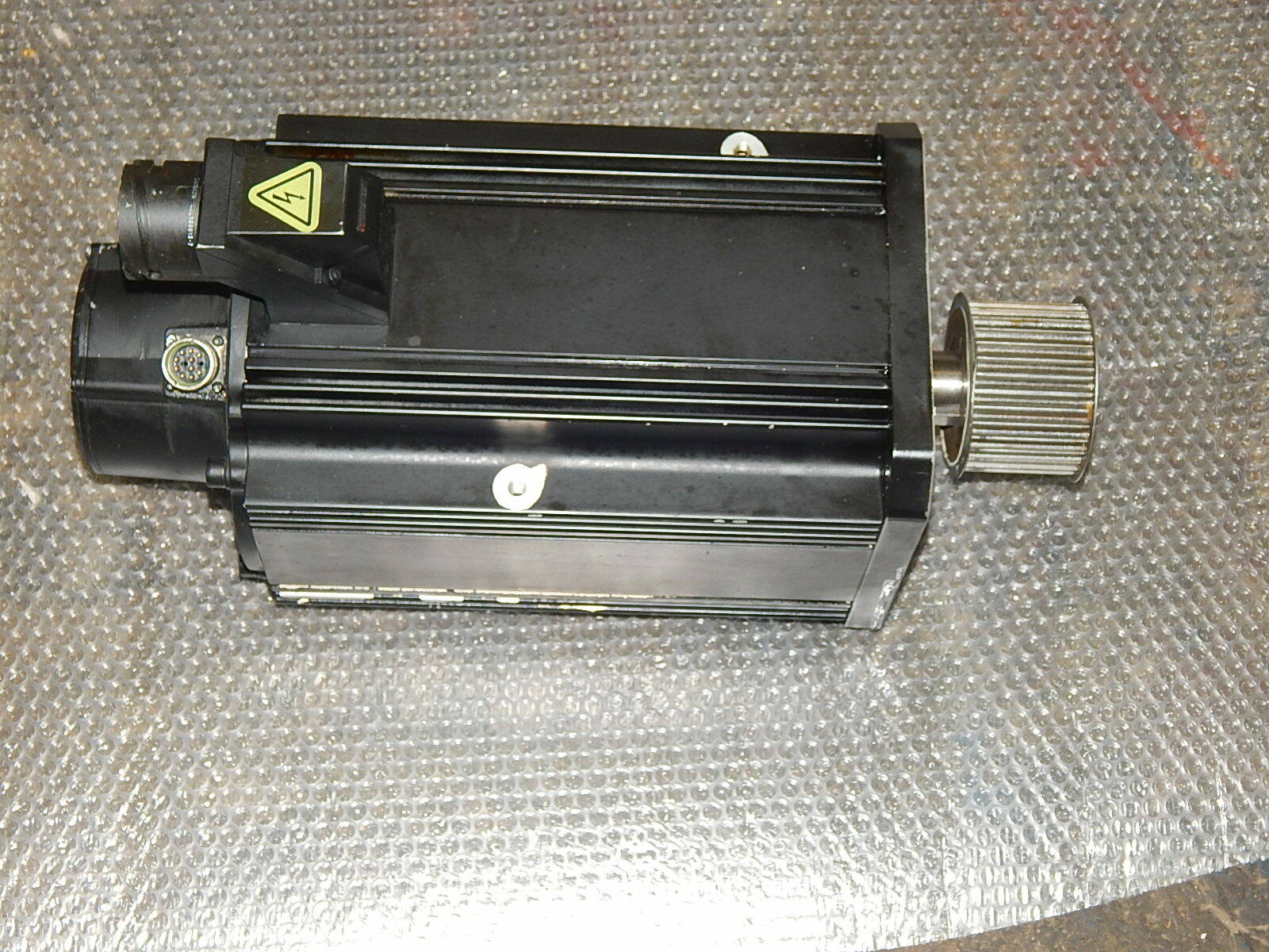 Rexroth Indramat Permenet Magnet Motor MHD112B-058-PP0-BN Used