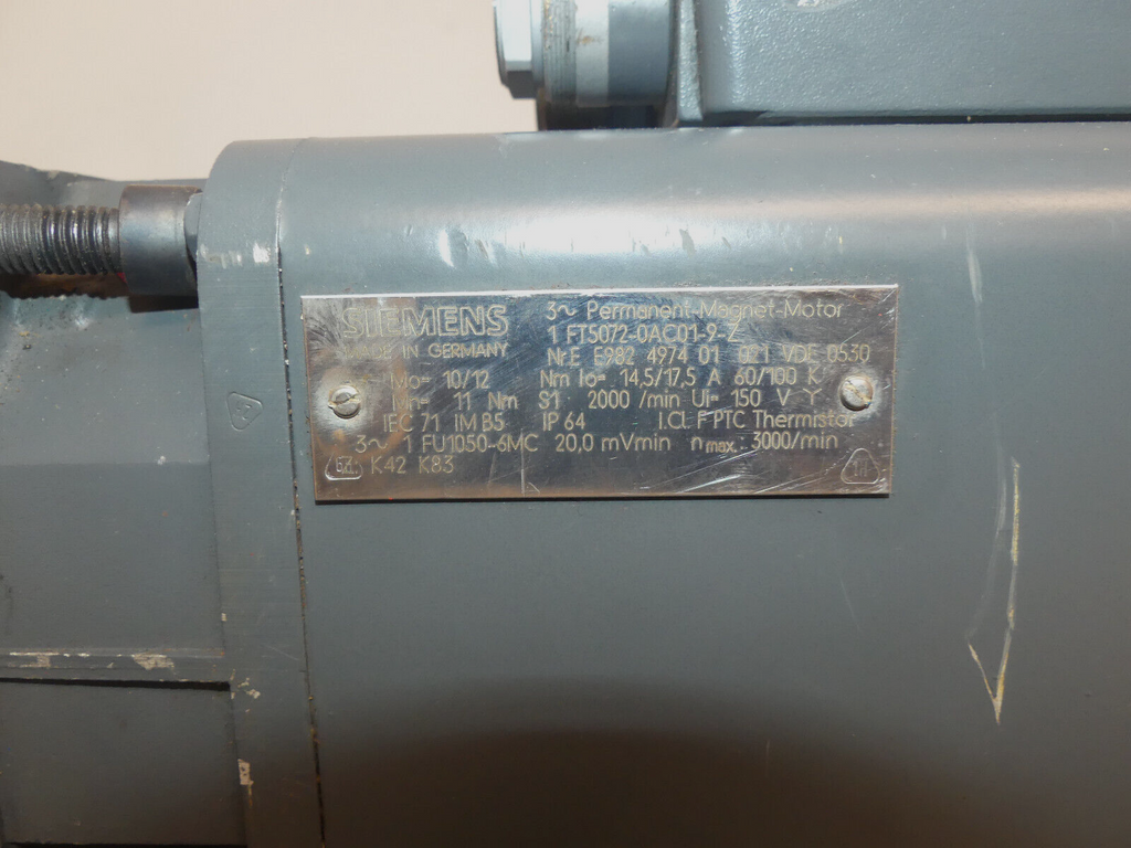 Siemens 3 Permanent Magnet Motor 1FT5072-0AC01-9-Z used s.Bilder