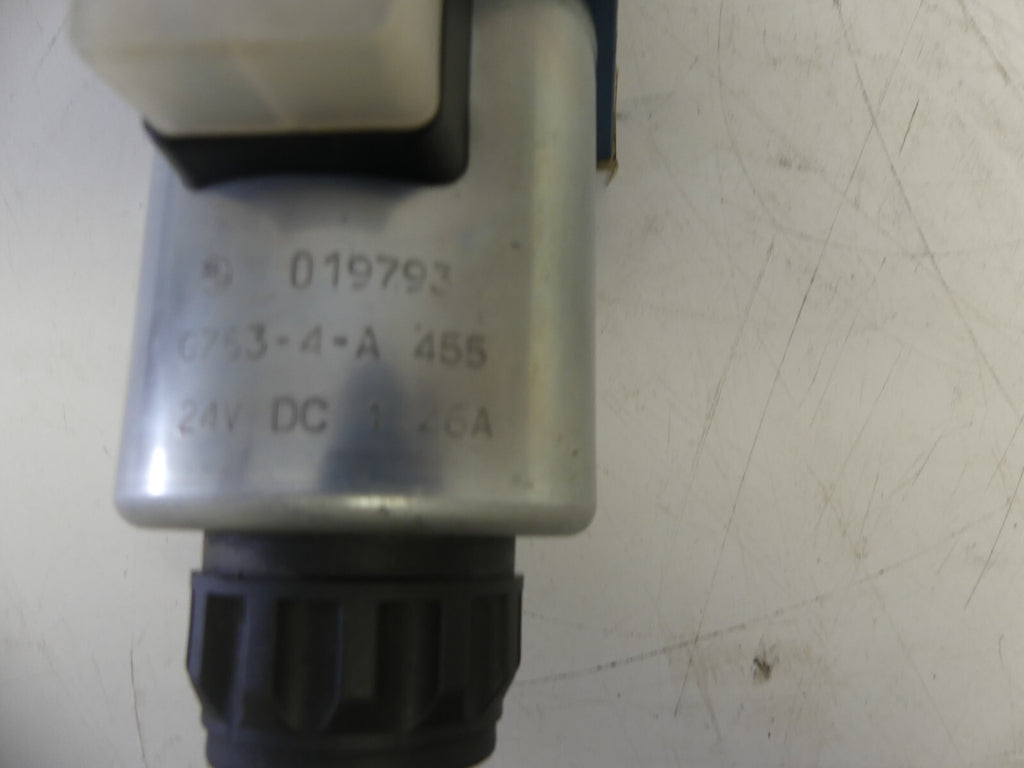 Rexroth Mannesmann 4WE 10 J32/CG24N9K4