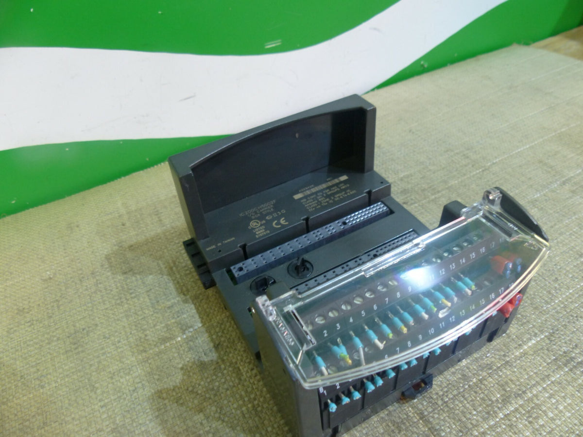  GE Fanuc IC200CHS002F I/O Carrier Box Style