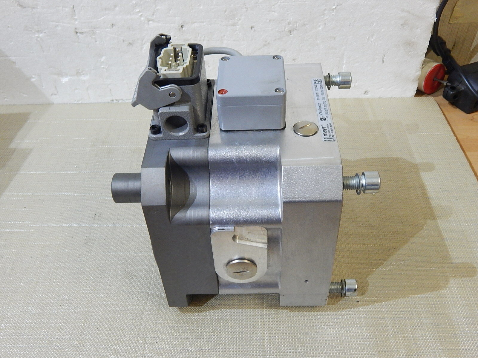Mayr ROBA-topstop Sicherheitsbremse  M9109081  8188482  used