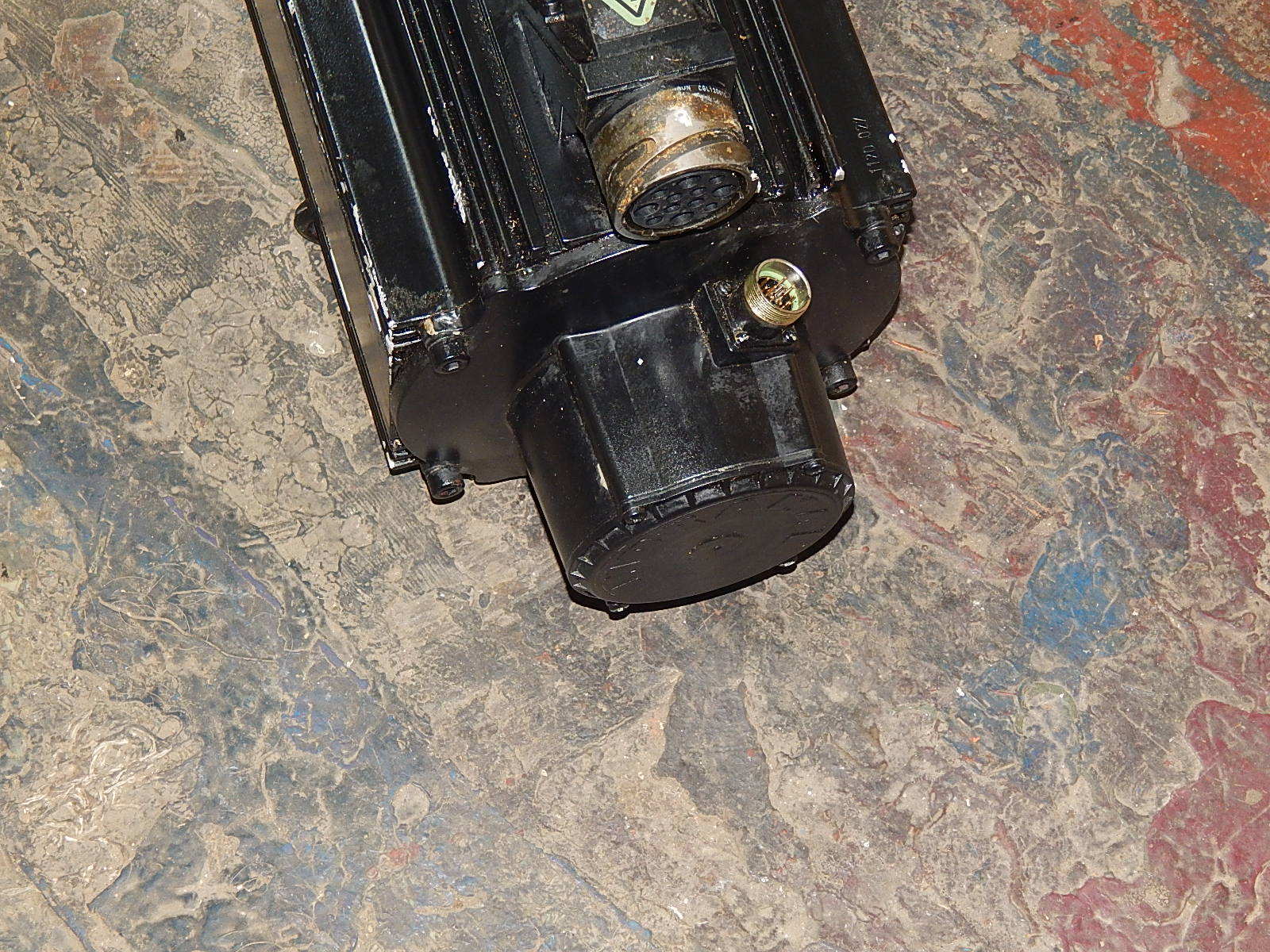 Indramat Permanent Magnet Motor  MHD112D-024-PG0-BN Used
