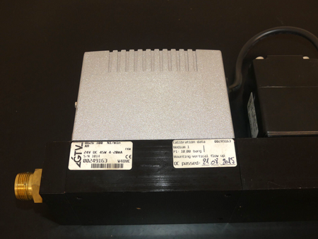 Massendurchflussregler BÜRKERT 8626  100 N1/min AR mit 2875 A 2.0 FKM s.Bilder