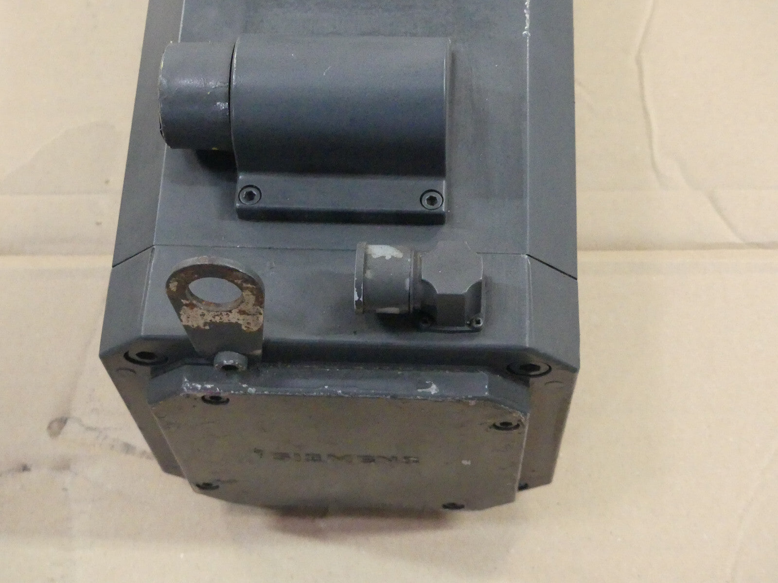 Siemens 1FT6108-8AC71-1EG1 Servomotor