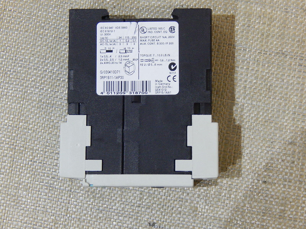  Siemens 3RP1511-2AP30 Zeitrelais  