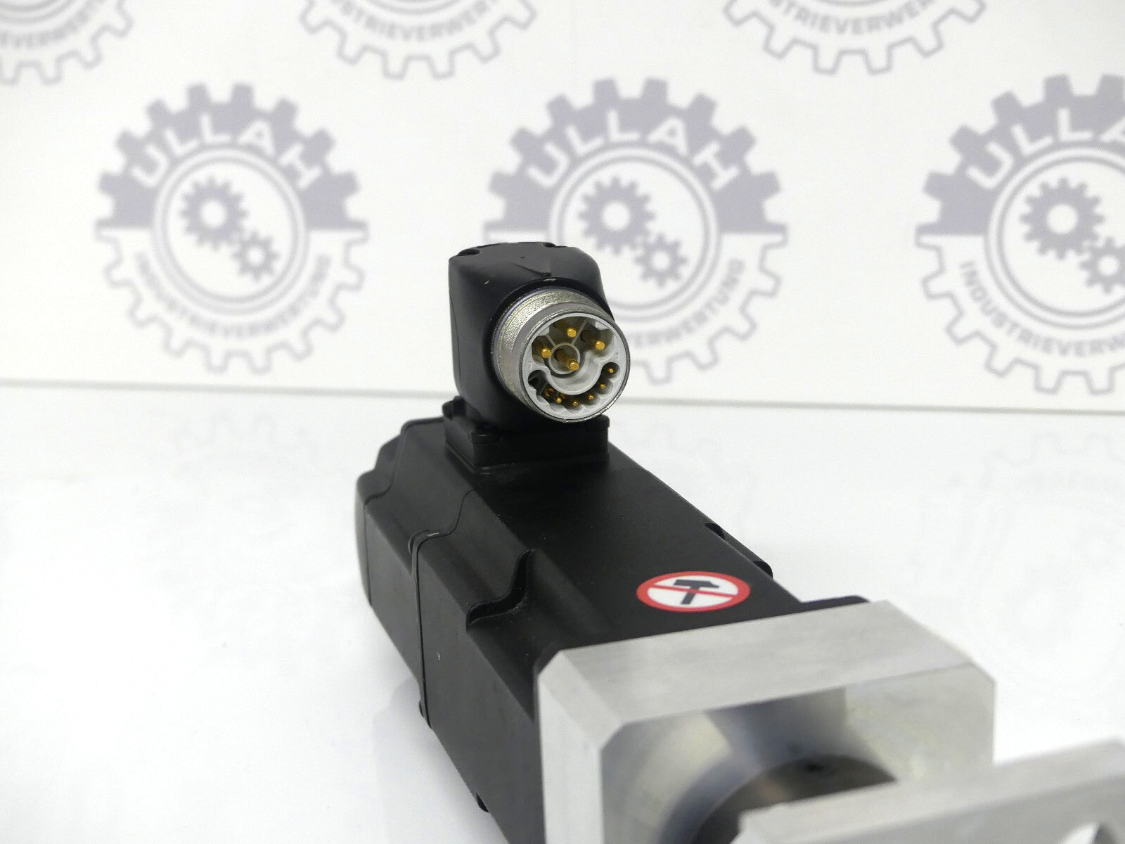 REXROTH MS2N03-B0BYN-CMSH0-NNNNN-NN + PLE040-007-SSSA3AB-E9 ( NEUWERTIG )