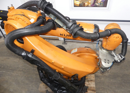 KUKA Industrieroboter KRC4  KR210 R2700 extra  KR210R2700 extr B.j: 09/2017 s.B