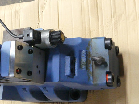 MOOG D675-0018-0001 / P15HXDW6SE92-KEK1A2 / D675P0018-0001 / G15HOWO4NE92-KEQ1A2