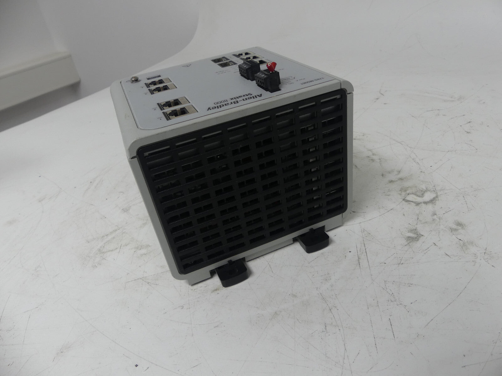ALLEN-BRADLEY 1783-MS06T STRATIX 8000