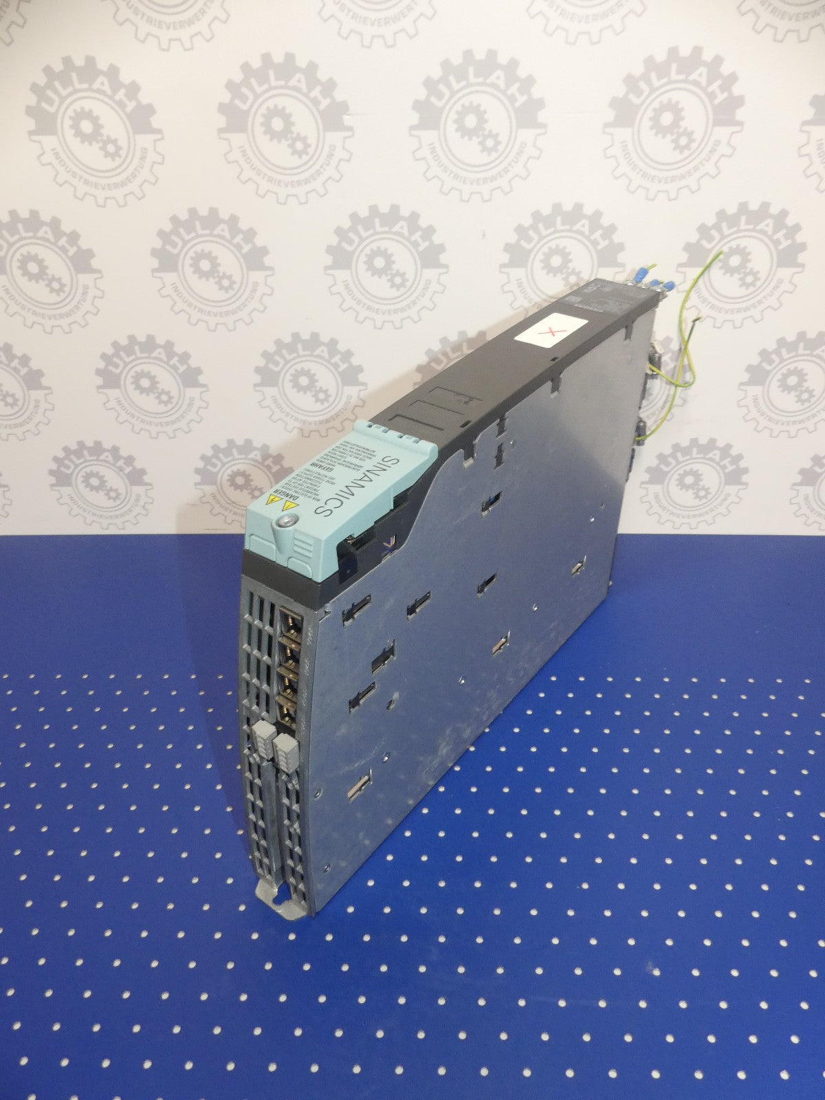 Siemens 6SL3120-2TE13-0AA4