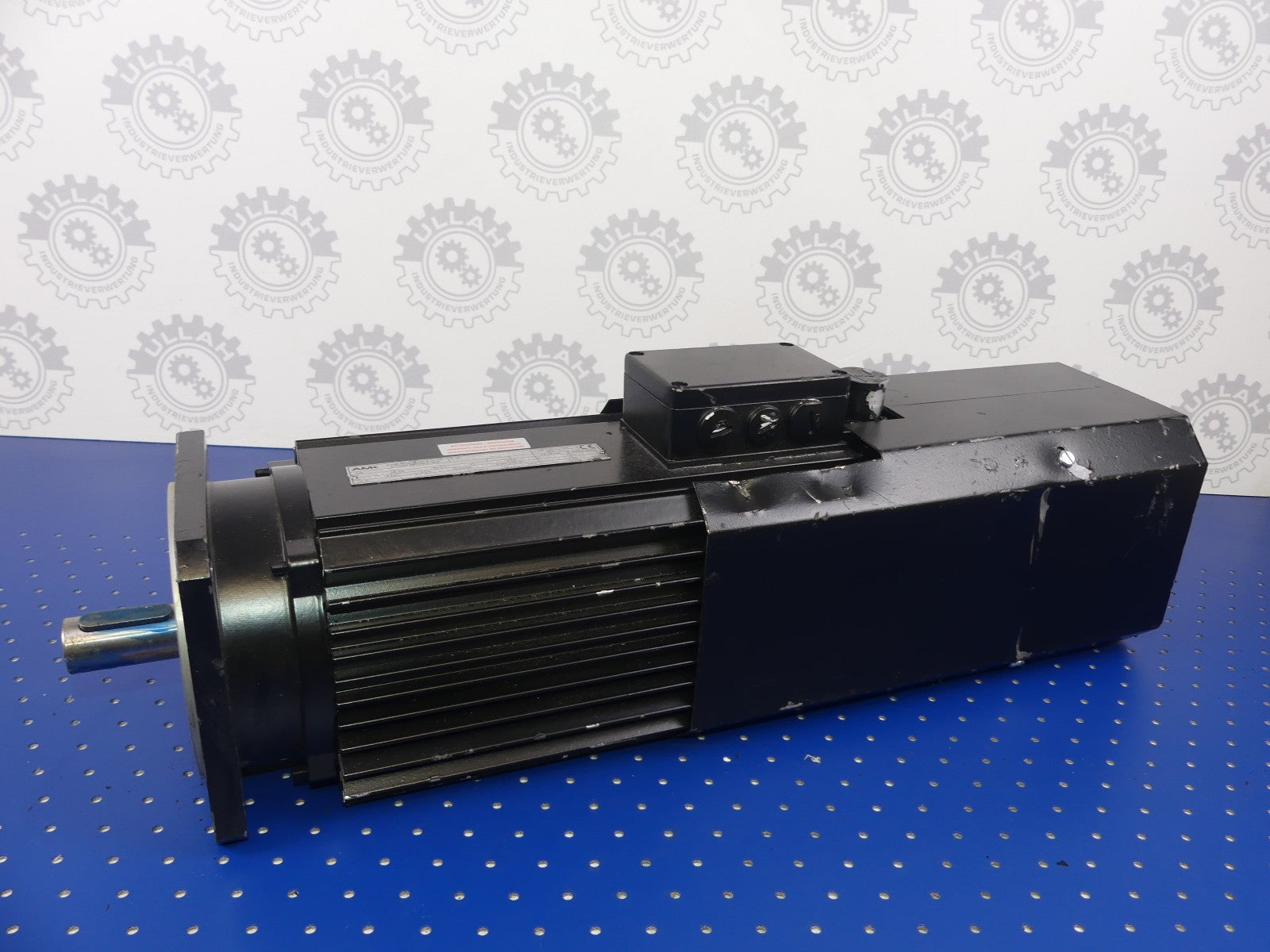 AMK DV7-22-4-ABF