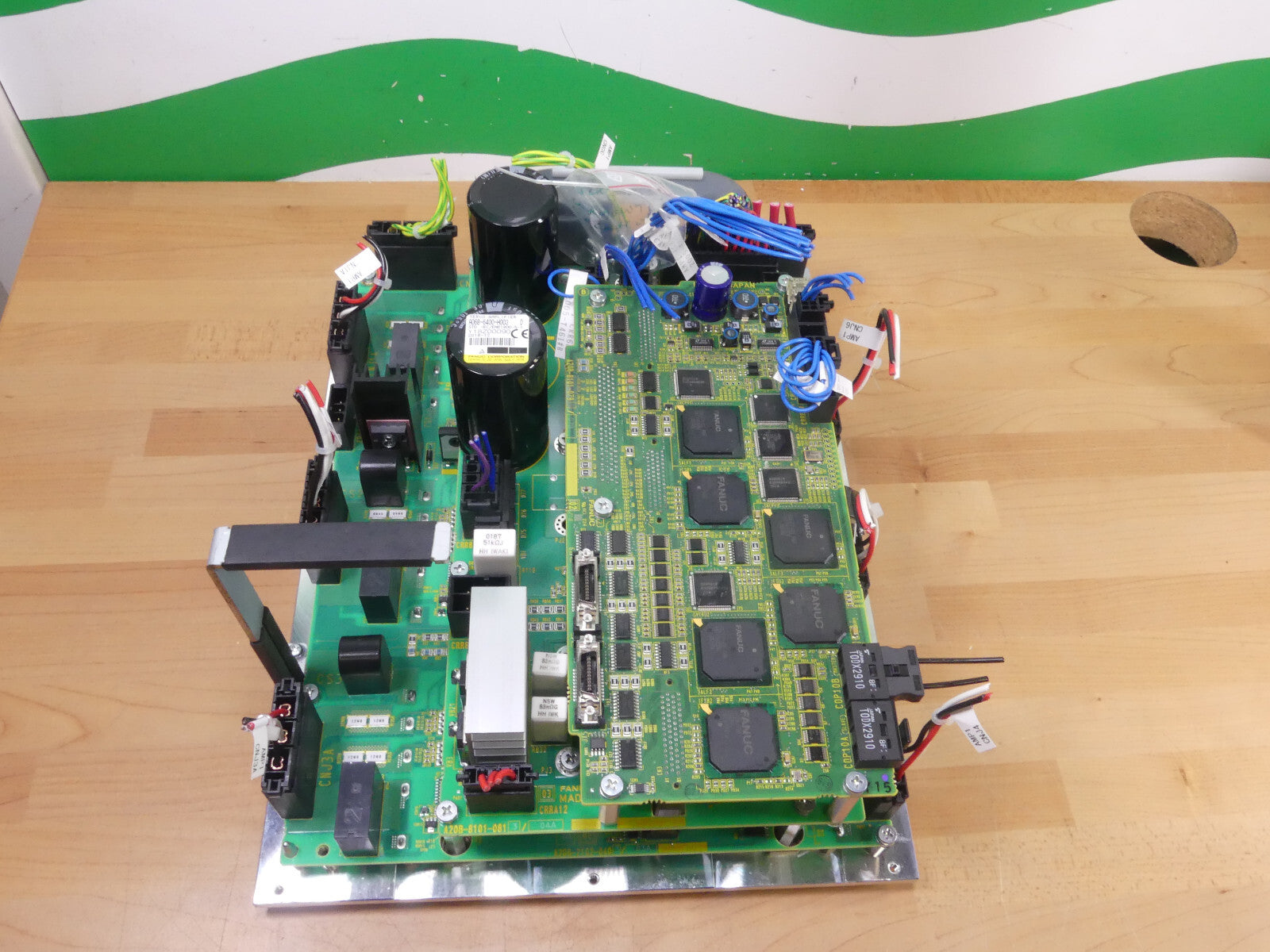 FANUC Servoverstärker A06B-6400-H005, A20B-8101-079,A20B-8101-081,A20B-2102-040