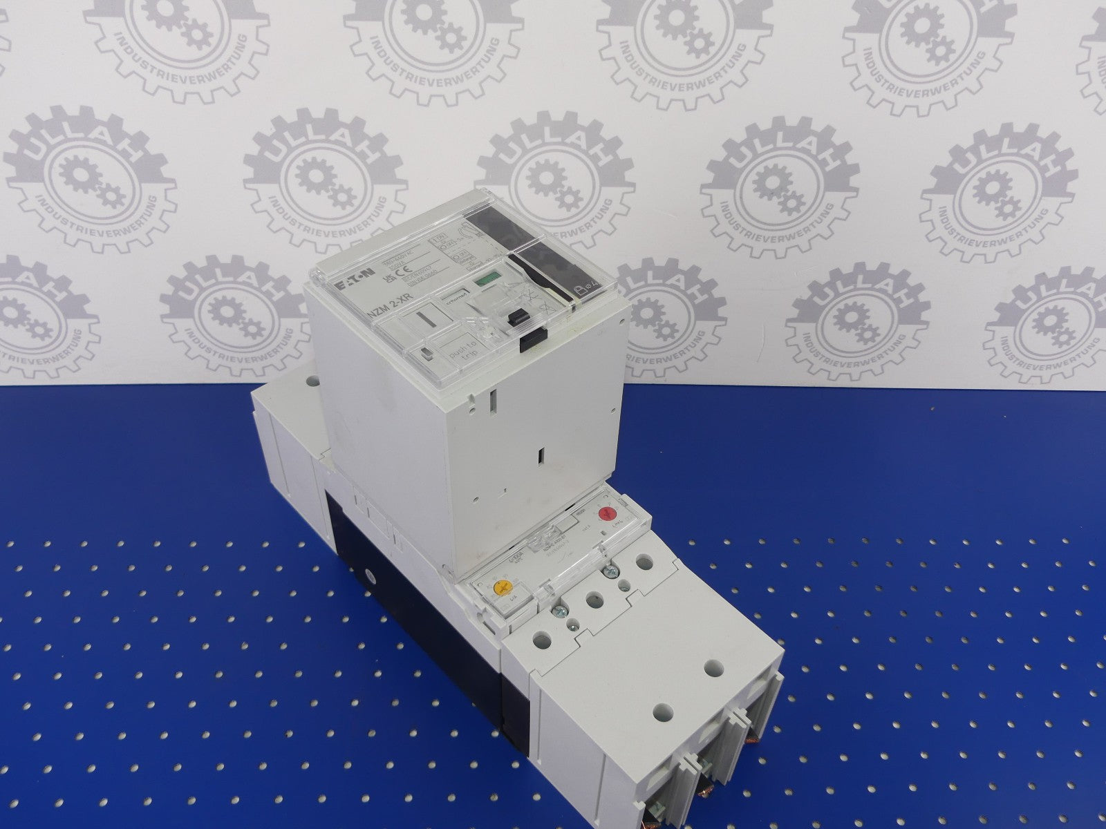 EATON NZMH2-A100-BT + NZM2-XR DIN VDE 0660