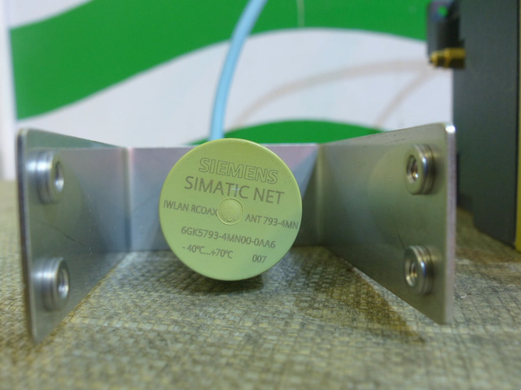 Siemens 6GK5744-1ST00-2AA6 + 6GK5793-4MN00-0AA6