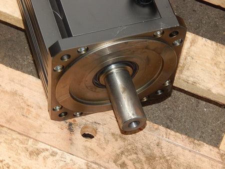 Stöber Drehstom Servomotor ED808UIOI210 // ED808U101210 Leicht gekratz s.Bilder