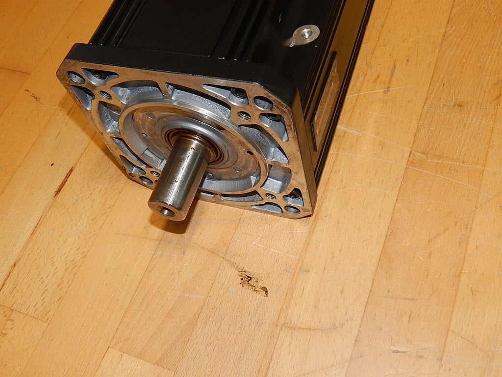 Rexroth Permanent Magnet Motor  MKD112B-048-KP1-AN Used