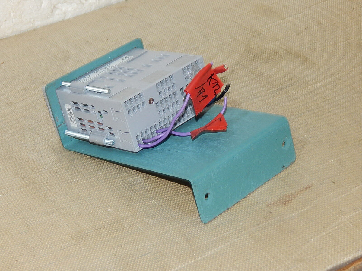  JUMO dTRON 308 703043/191-400-23/000 Temperaturregler Kompaktregler  s.Bilder