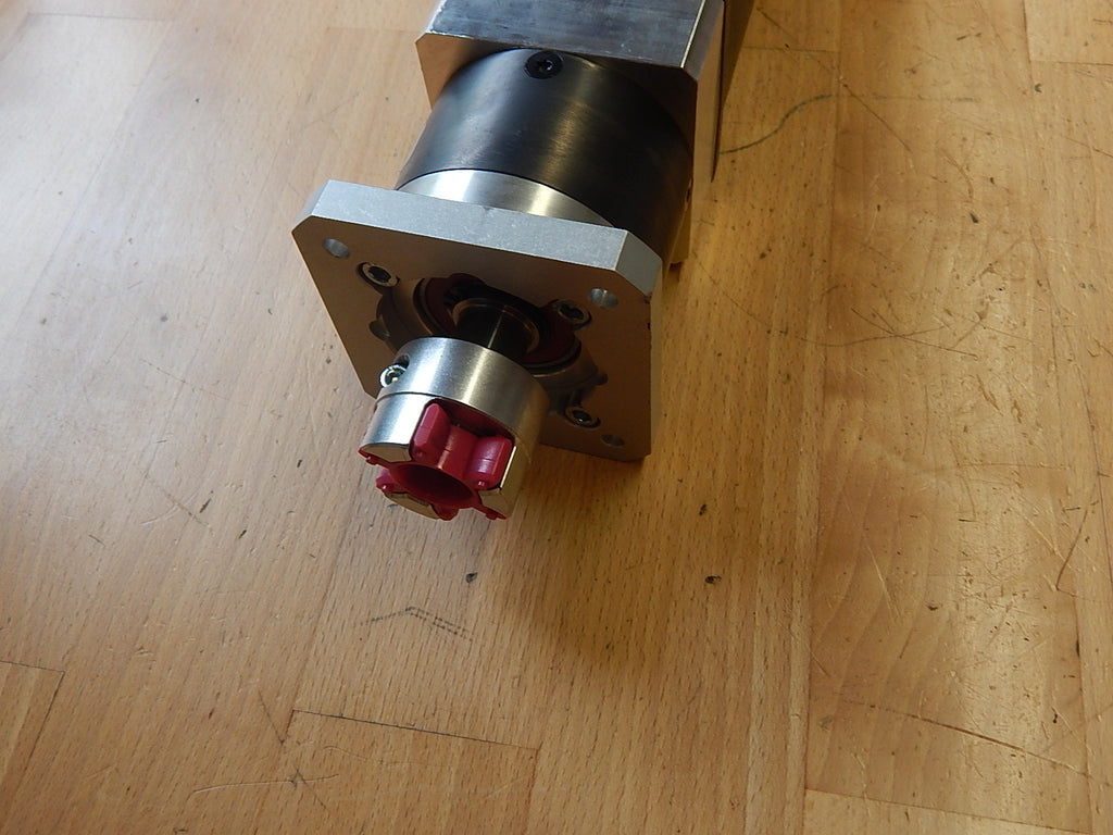 Rexroth PM Mot  MSK040B-0600-NN-M1-UP1-NNNN +Neugart getriebe  PLE 80 i=80